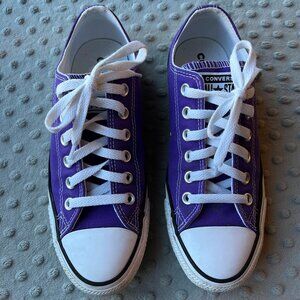 Like New! Womens size 7.5 Chuck Taylor All Star Canvas Electric Purple